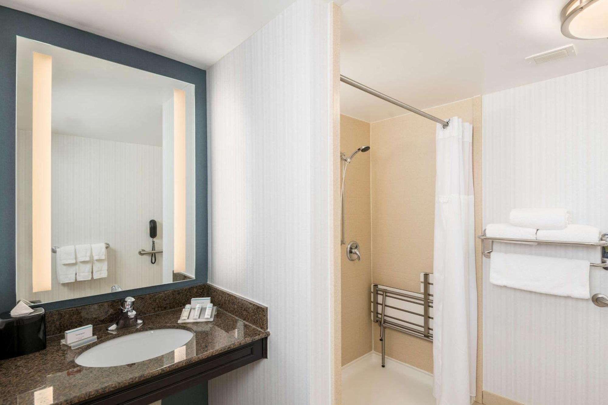 Hilton Garden Inn Silver Spring White Oak Luaran gambar