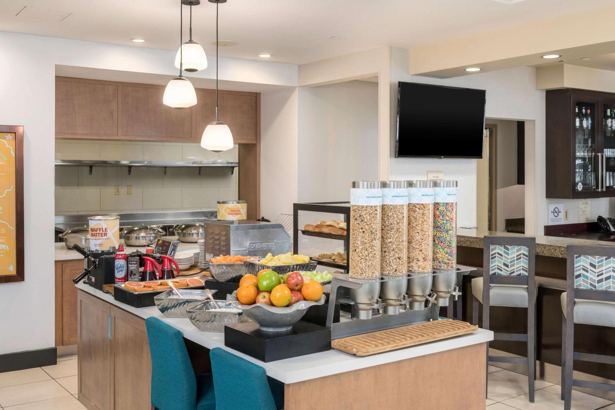 Hilton Garden Inn Silver Spring White Oak Luaran gambar