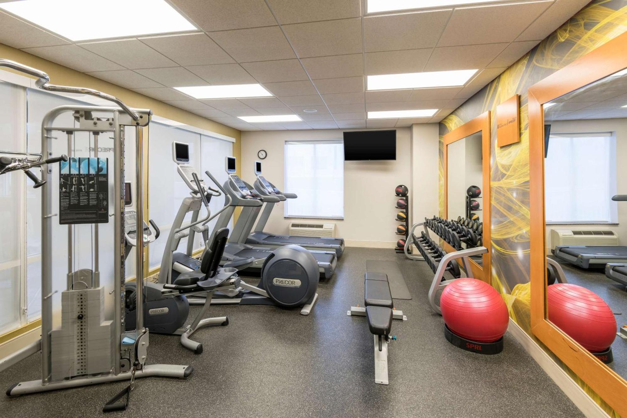 Hilton Garden Inn Silver Spring White Oak Luaran gambar