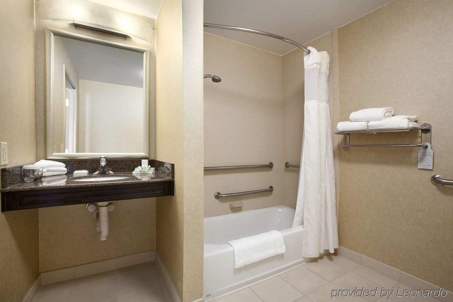 Hilton Garden Inn Silver Spring White Oak Bilik gambar